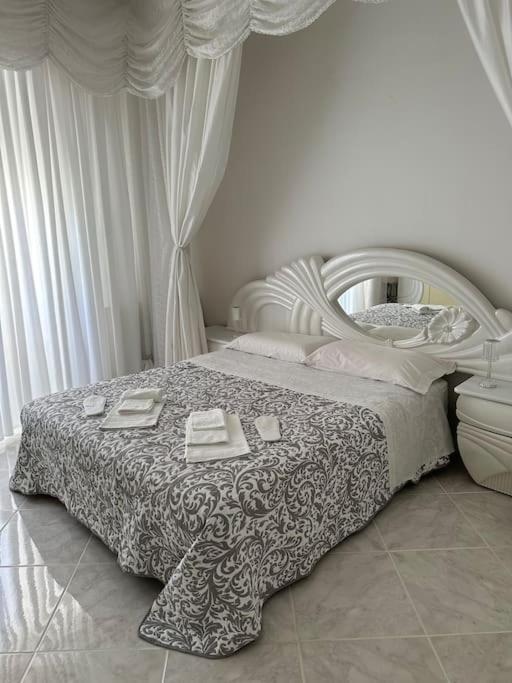 Casa Eleonora: A 5 Min Dal Mare + Free Parking Apartment Ventimiglia Exterior photo